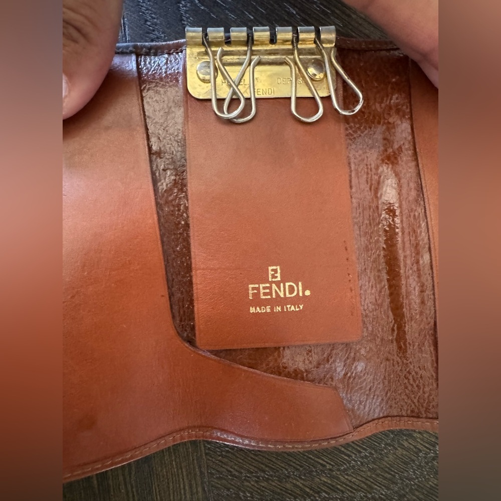 Fendi Black and Brown key holder - Picture 2 of 9